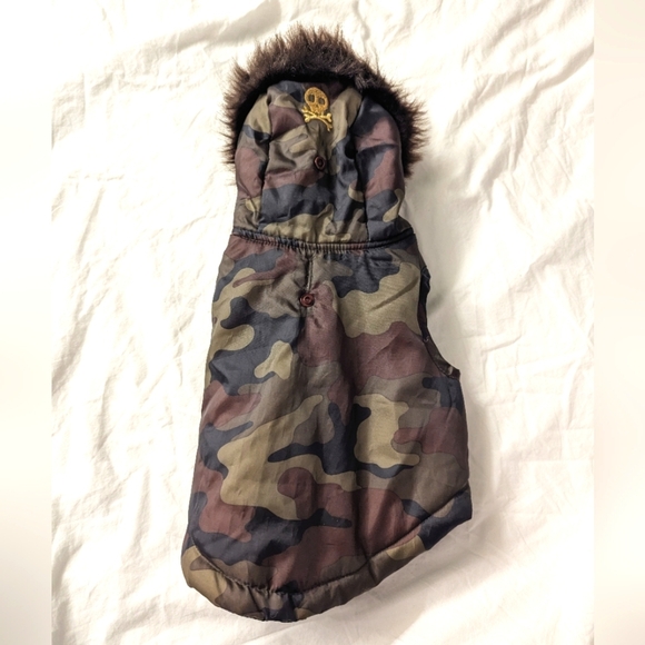 Simply Dog Faux Fur Trimmed Hooded Skull Camo Velcro Closure Winter Puffer Vest - Picture 1 of 4